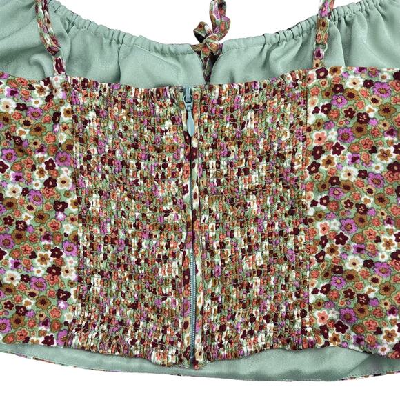 SUNDAY BEST Aritzia Delilah Cropped Floral Camisole Tank Sz Medium - Picture 6 of 6